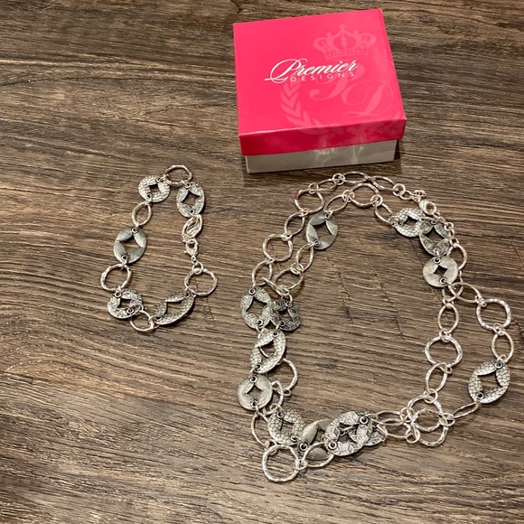 Premier Designs Necklace and Bracelet - Picture 1 of 6